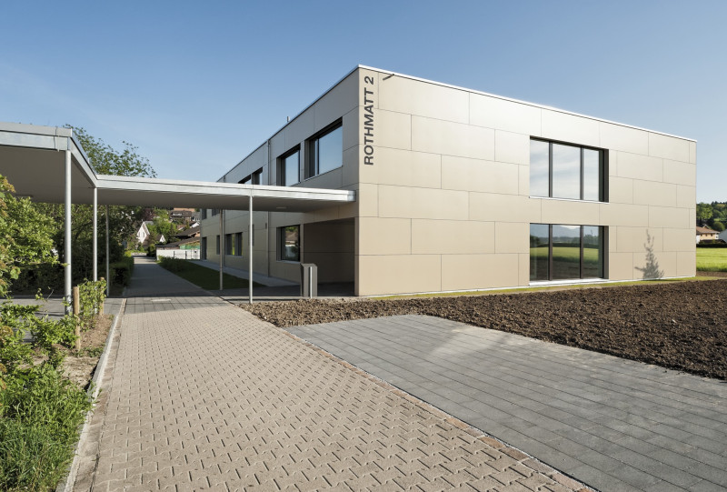 Bild von Schulhaus und Kindergarten Rothrist
