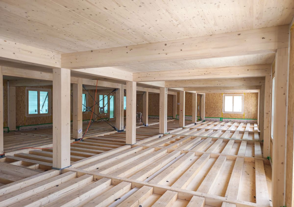 Rohbau eines mehrgeschossigen Skelettbaus