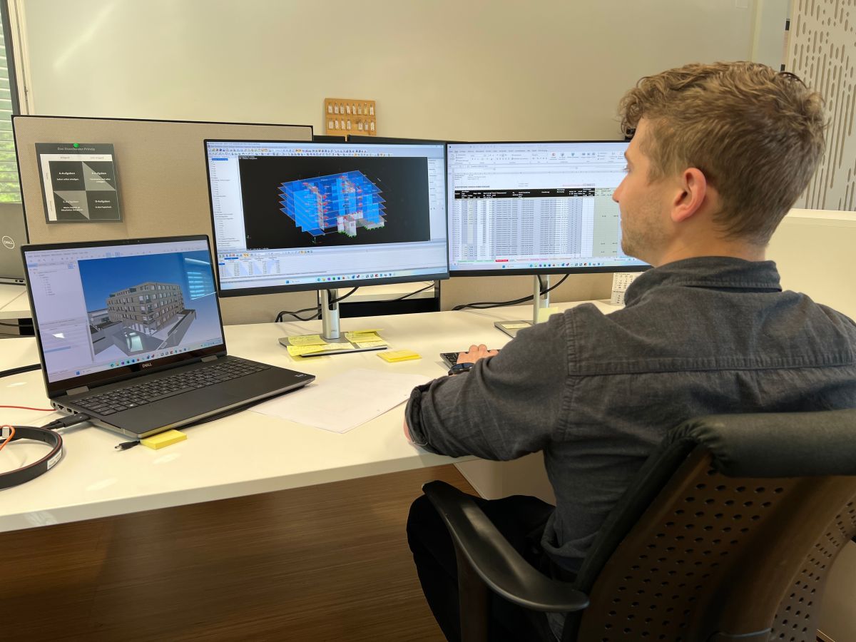 Ramon Erni à son poste de travail