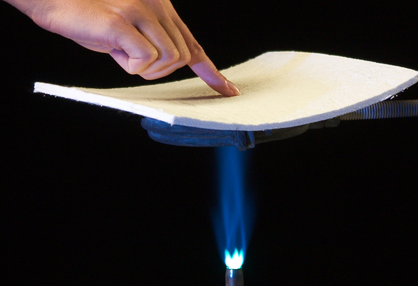 Des PME con&ccedil;oivent de formidables parois ultraminces