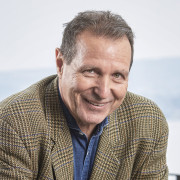 Rolf Knell, investitore e committente